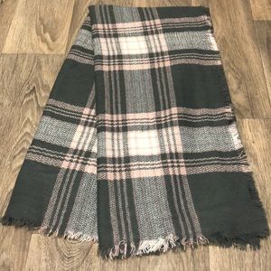 Pink & gray Charlotte Russe blanket scarf